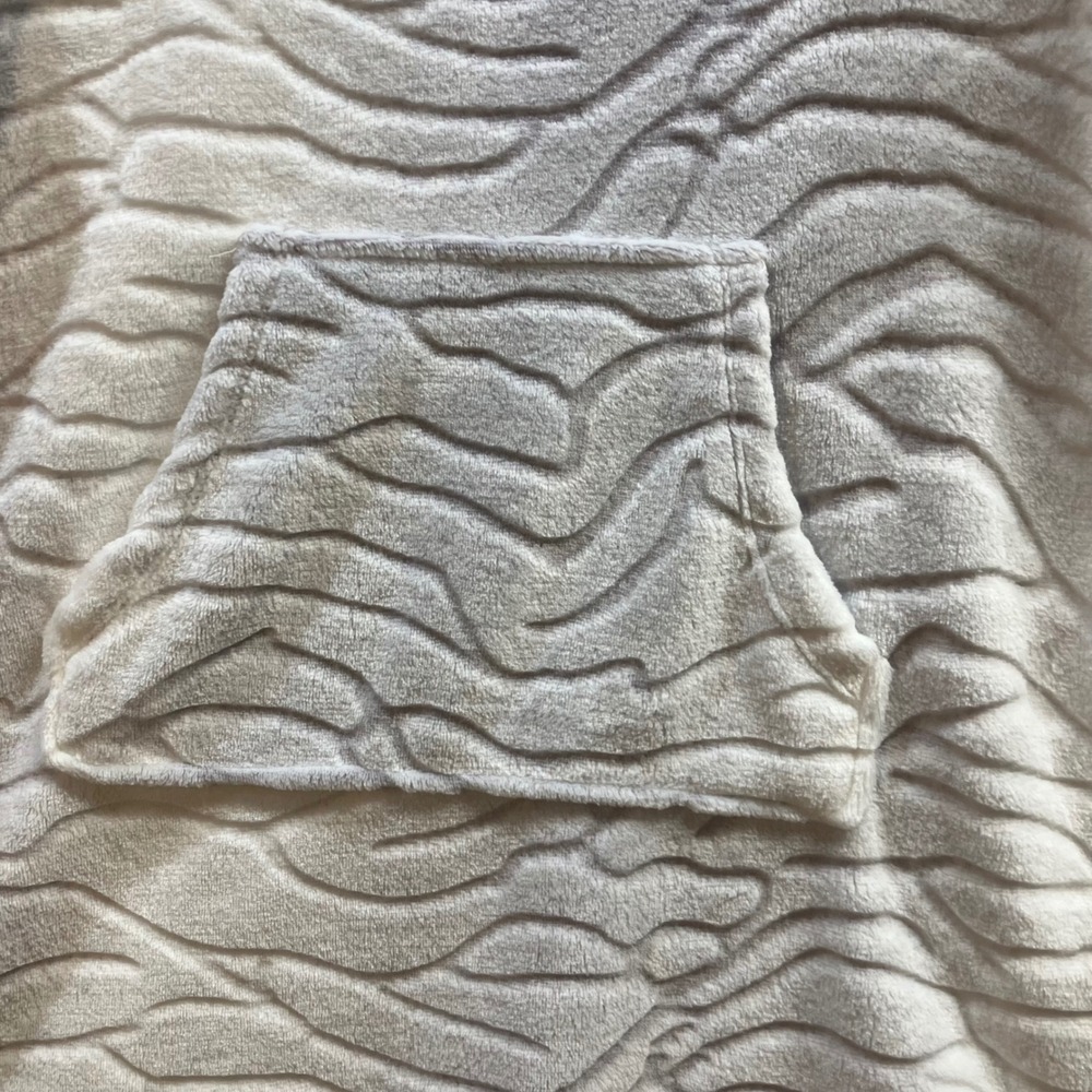 Anne Klein Sport Cowl Neck Fleece Tunic Sweatshirt Grey White Animal Print S EUC - Picture 6 of 11